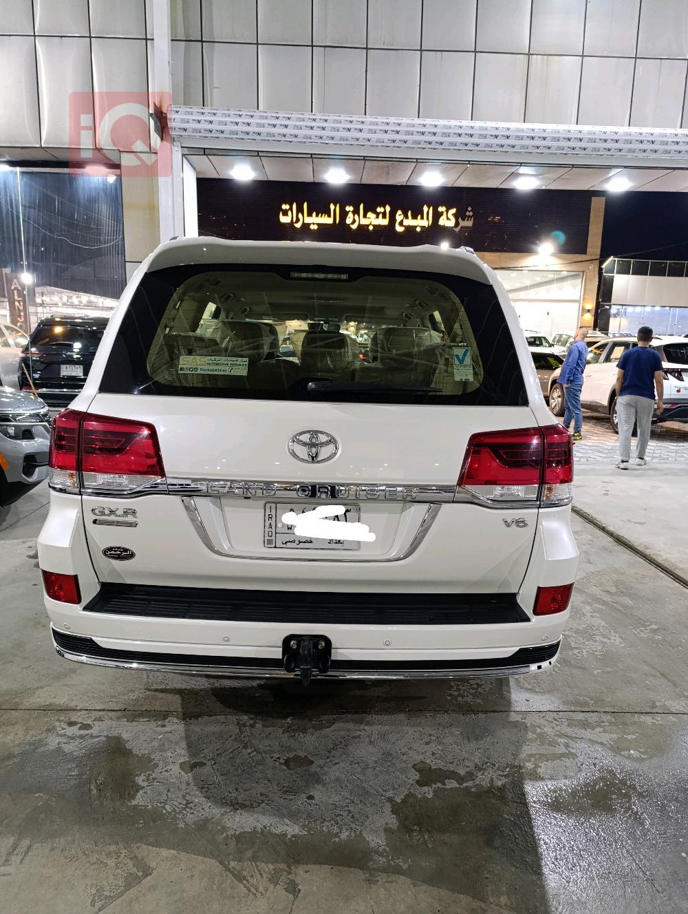 Toyota Land Cruiser